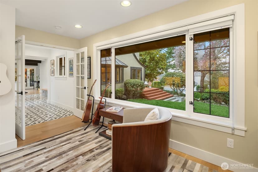 Property photo for 3530 W Laurelhurst Drive NE, Seattle photo 16