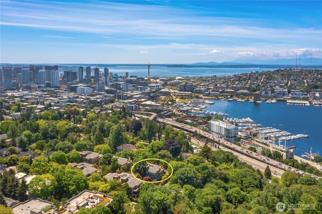 Property photo for 1188 Harvard Avenue E #4, Seattle photo 4