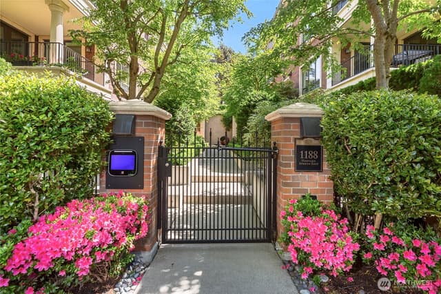 Property photo for 1188 Harvard Avenue E #4, Seattle