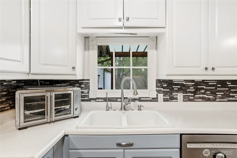 Property photo for 115 F Street SE, Auburn photo 16