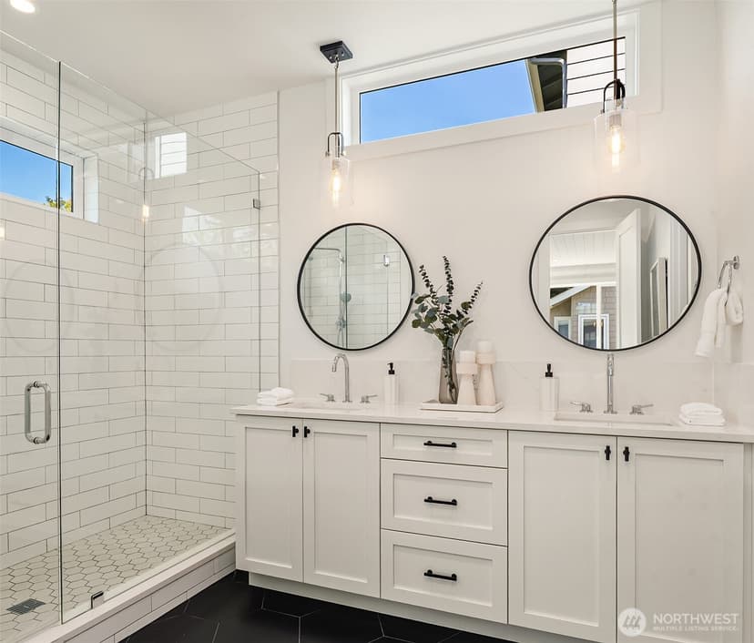 Property photo for 3023 65th Avenue SW, Seattle photo 23