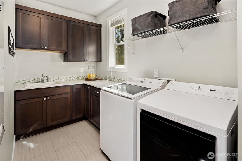 Property photo for 4525 90th Avenue SE, Mercer Island photo 30