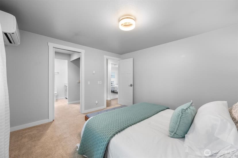 Property photo for 25 E Intercity Avenue, Everett photo 13