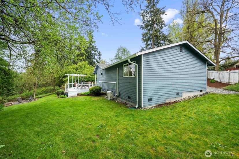 Property photo for 25 E Intercity Avenue, Everett photo 32