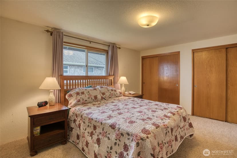 Property photo for 841 Bay View Court SE, Ocean Shores photo 27