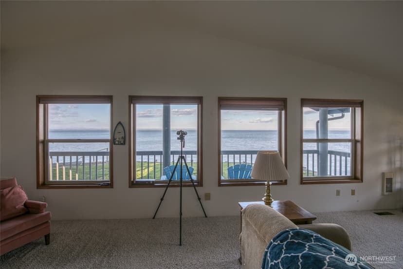 Property photo for 841 Bay View Court SE, Ocean Shores photo 12