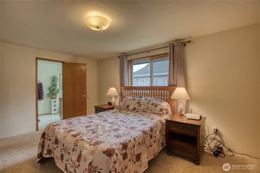 Property photo for 841 Bay View Court SE, Ocean Shores photo 28