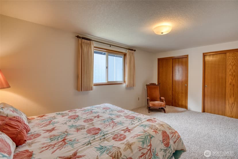 Property photo for 841 Bay View Court SE, Ocean Shores photo 32