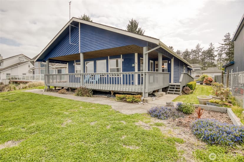 Property photo for 841 Bay View Court SE, Ocean Shores photo 7