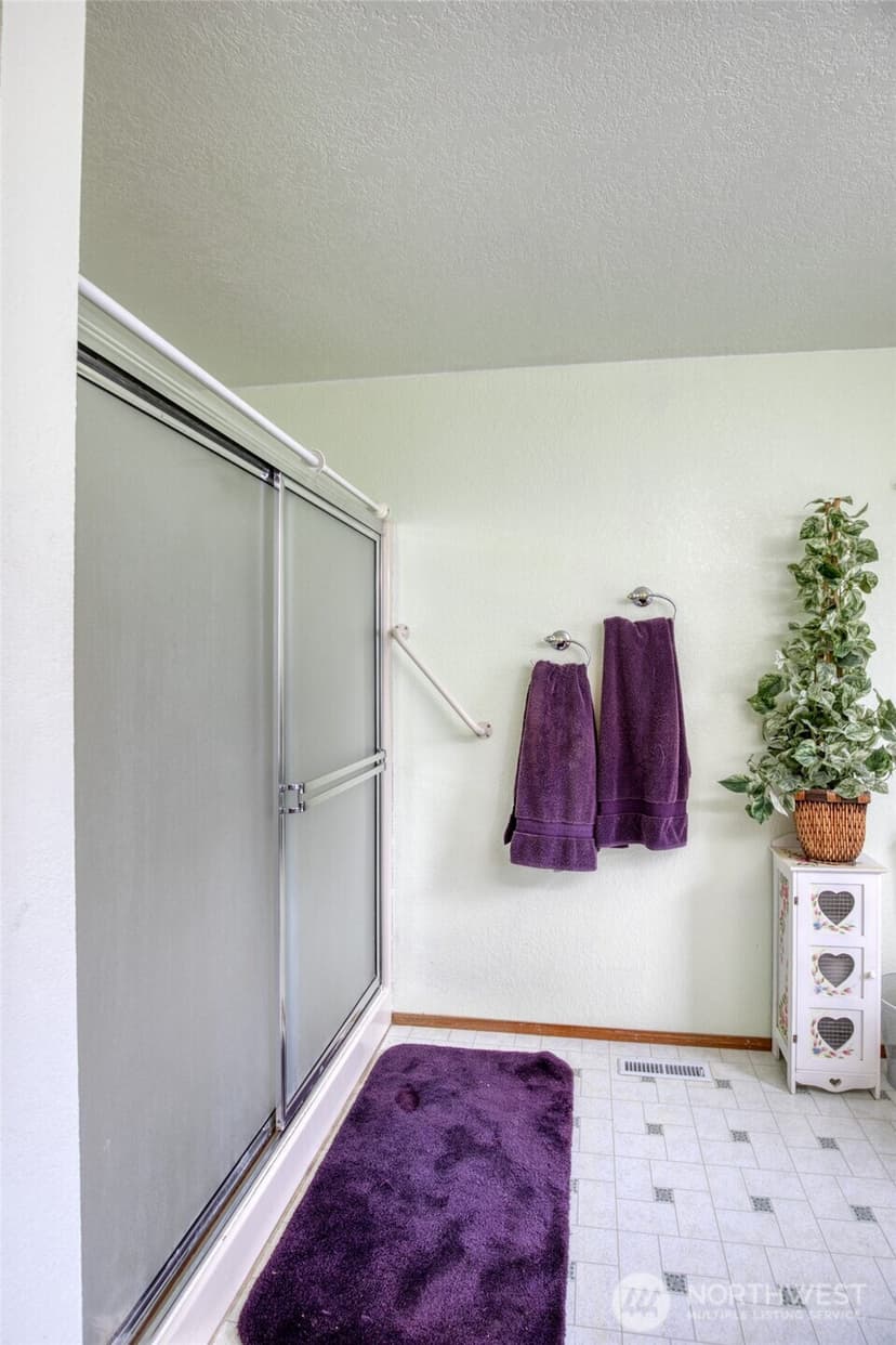 Property photo for 841 Bay View Court SE, Ocean Shores photo 30
