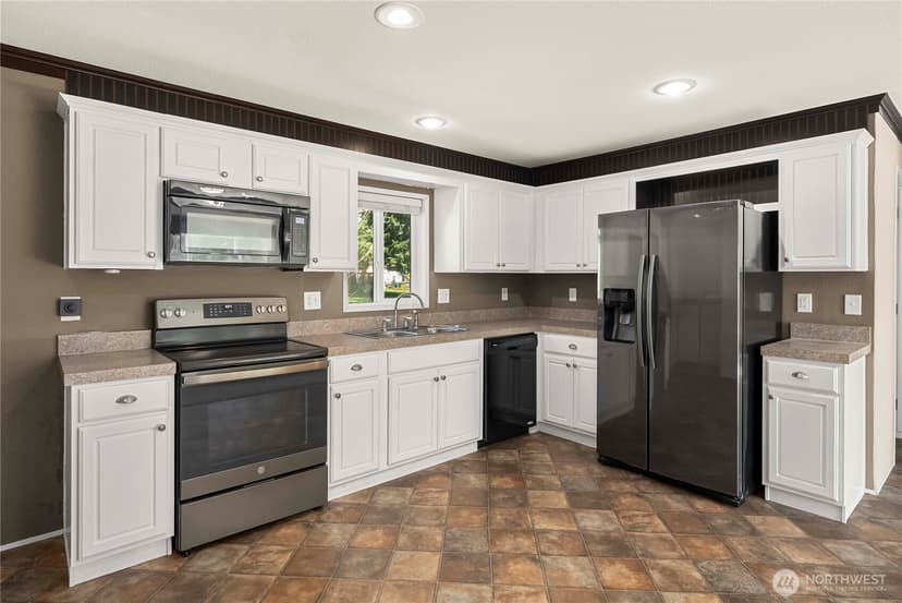 Property photo for 19026 2nd Street E #21, Lake Tapps photo 7