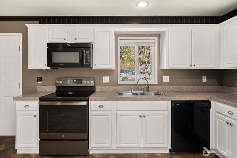 Property photo for 19026 2nd Street E #21, Lake Tapps photo 8