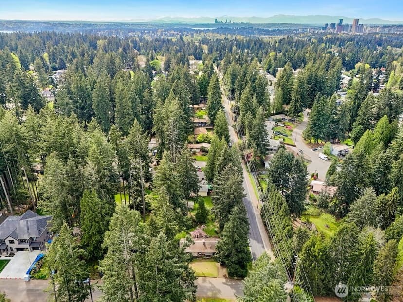 Property photo for 1605 153rd Avenue SE, Bellevue photo 10