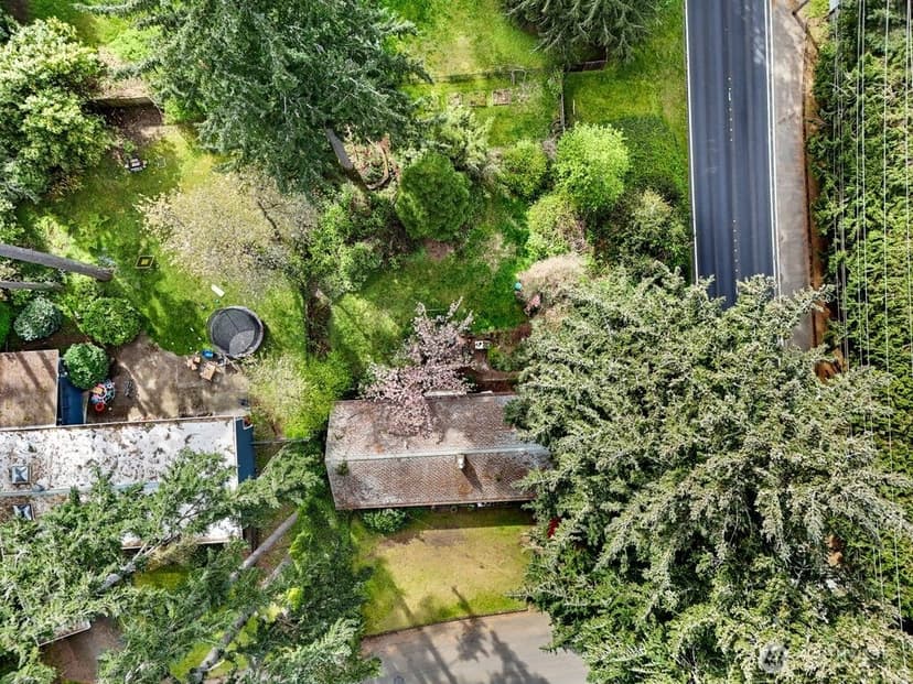 Property photo for 1605 153rd Avenue SE, Bellevue photo 12