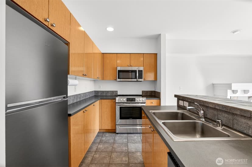 Property photo for 18 Dravus Street #407, Seattle photo 7
