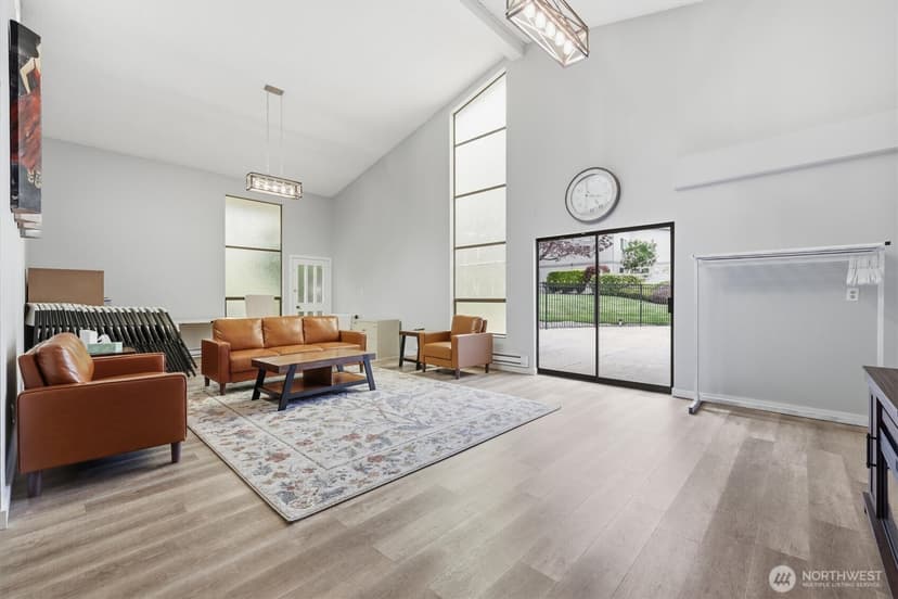 Property photo for 13259 15th Avenue NE #B7, Seattle photo 25