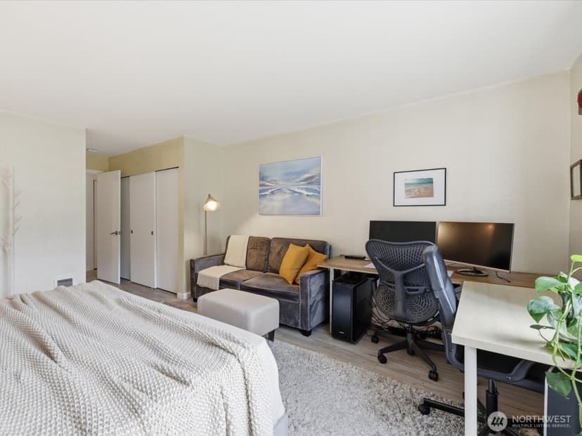 Property photo for 13259 15th Avenue NE #B7, Seattle photo 12