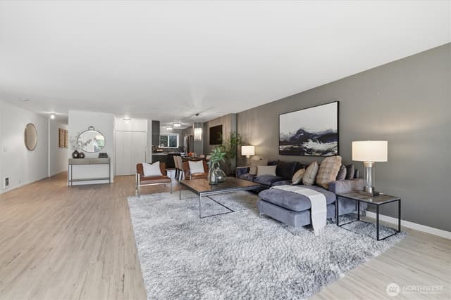 Property photo for 13259 15th Avenue NE #B7, Seattle photo 4