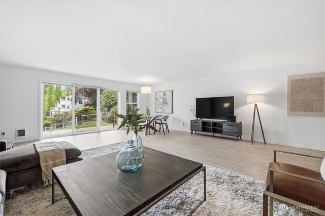 Property photo for 13259 15th Avenue NE #B7, Seattle photo 2