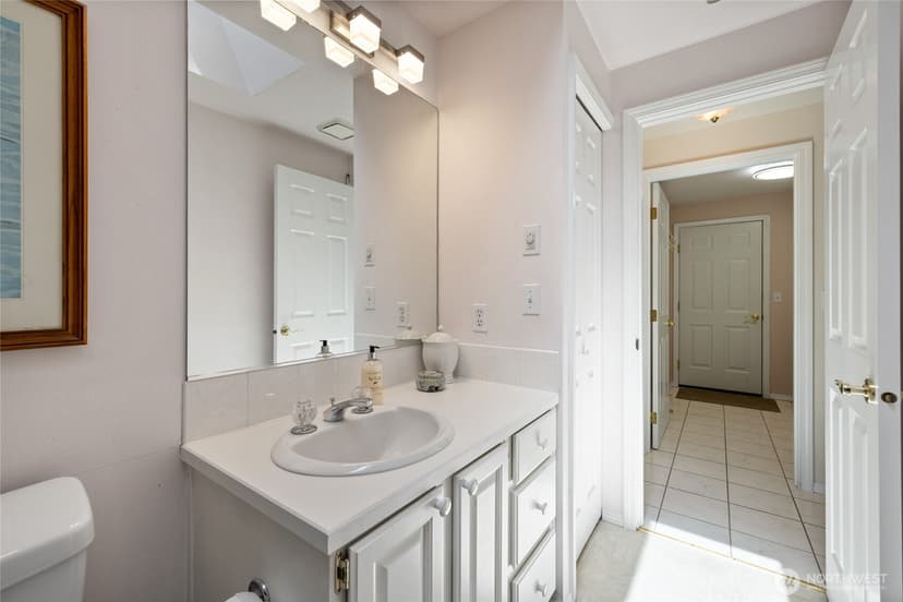 Property photo for 34 Lakewood Oaks Drive SW, Lakewood photo 25