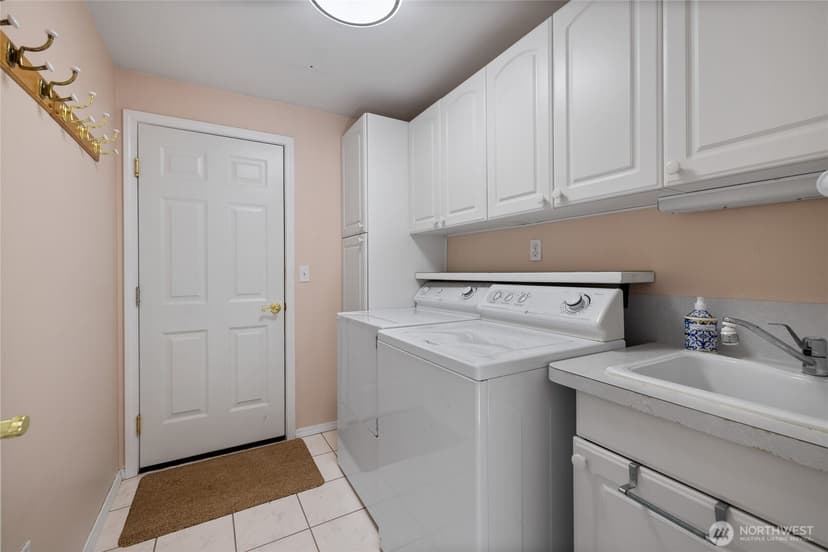 Property photo for 34 Lakewood Oaks Drive SW, Lakewood photo 26