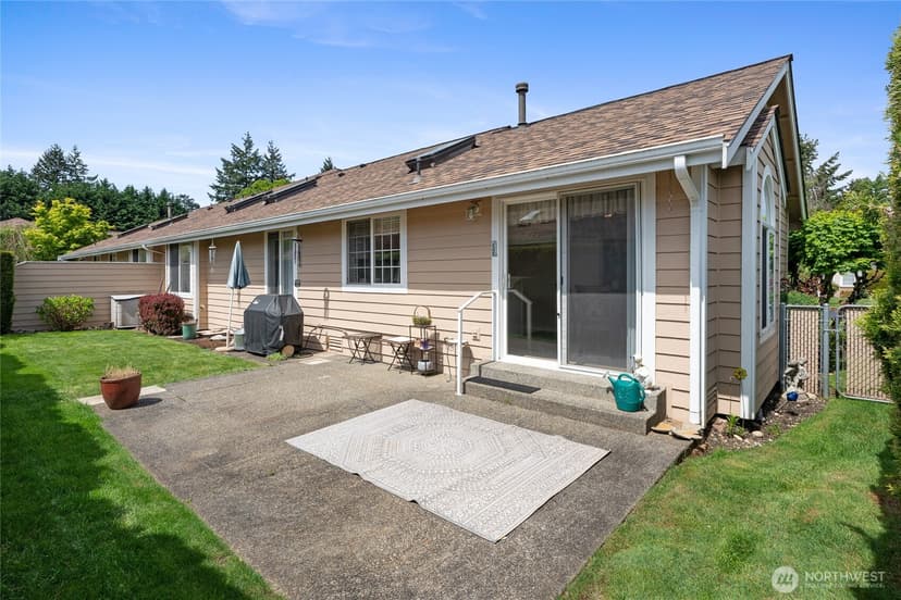 Property photo for 34 Lakewood Oaks Drive SW, Lakewood photo 28