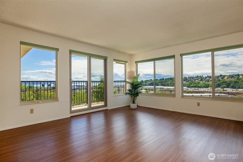 Property photo for 2219 13th Avenue W #5, Seattle photo 7