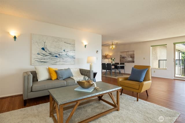 Property photo for 2219 13th Avenue W #5, Seattle photo 4