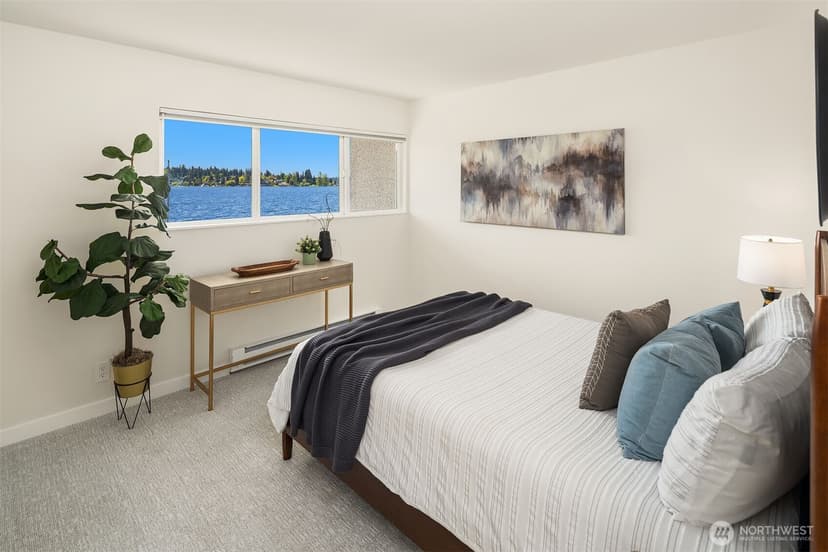 Property photo for 6201 Lake Washington Boulevard NE #203, Kirkland photo 5
