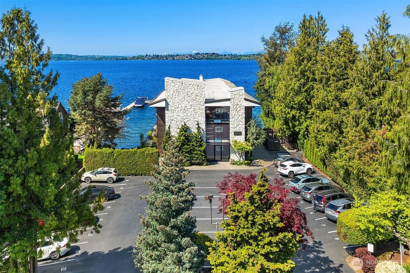 Property photo for 6201 Lake Washington Boulevard NE #203, Kirkland photo 32