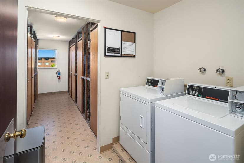 Property photo for 6201 Lake Washington Boulevard NE #203, Kirkland photo 34