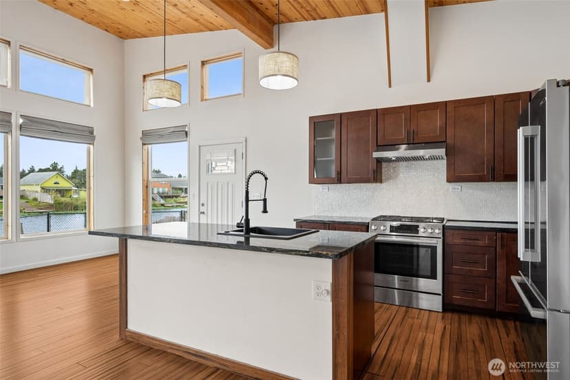 Property photo for 263 Canal Drive NE, Ocean Shores photo 12