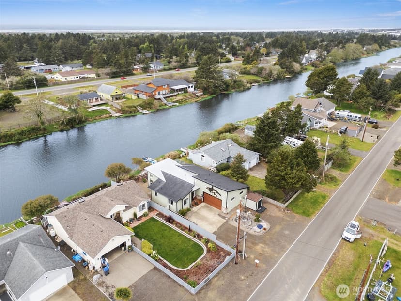 Property photo for 263 Canal Drive NE, Ocean Shores photo 29