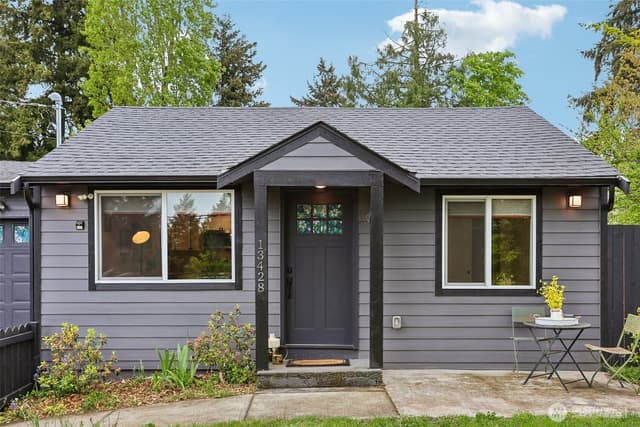 Property photo for 13428 6th Avenue S, Burien photo 2