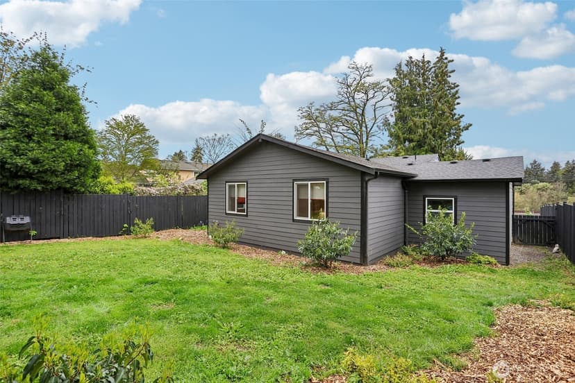 Property photo for 13428 6th Avenue S, Burien photo 30