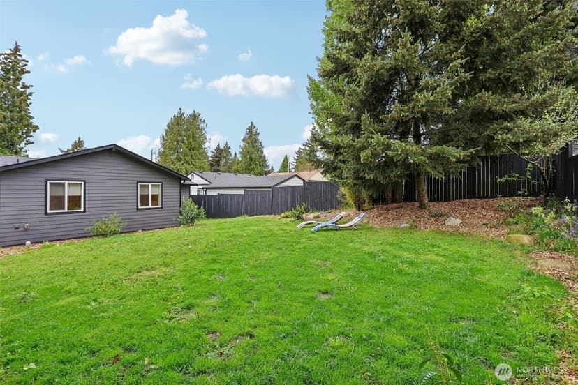 Property photo for 13428 6th Avenue S, Burien photo 34