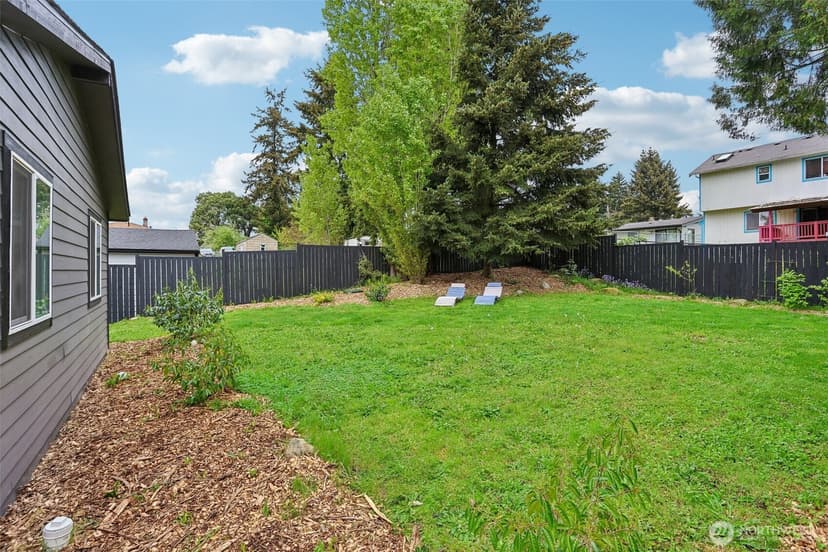 Property photo for 13428 6th Avenue S, Burien photo 32