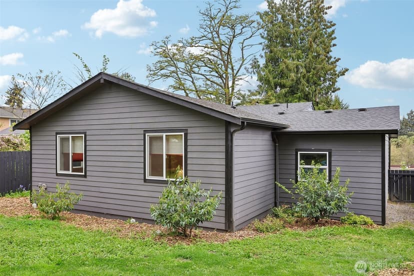 Property photo for 13428 6th Avenue S, Burien photo 33
