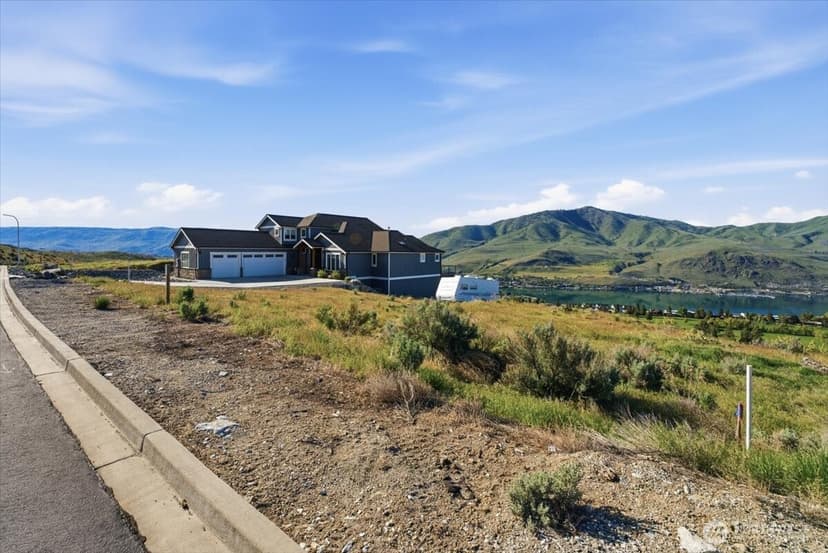 Property photo for 857 Long Drive, Chelan photo 23