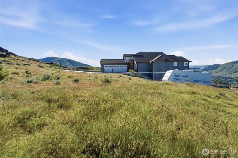 Property photo for 857 Long Drive, Chelan photo 27