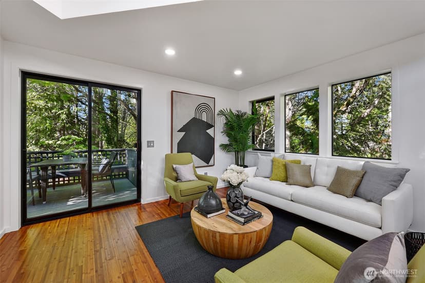 Property photo for 1506 E Horizon Drive, Mukilteo photo 3