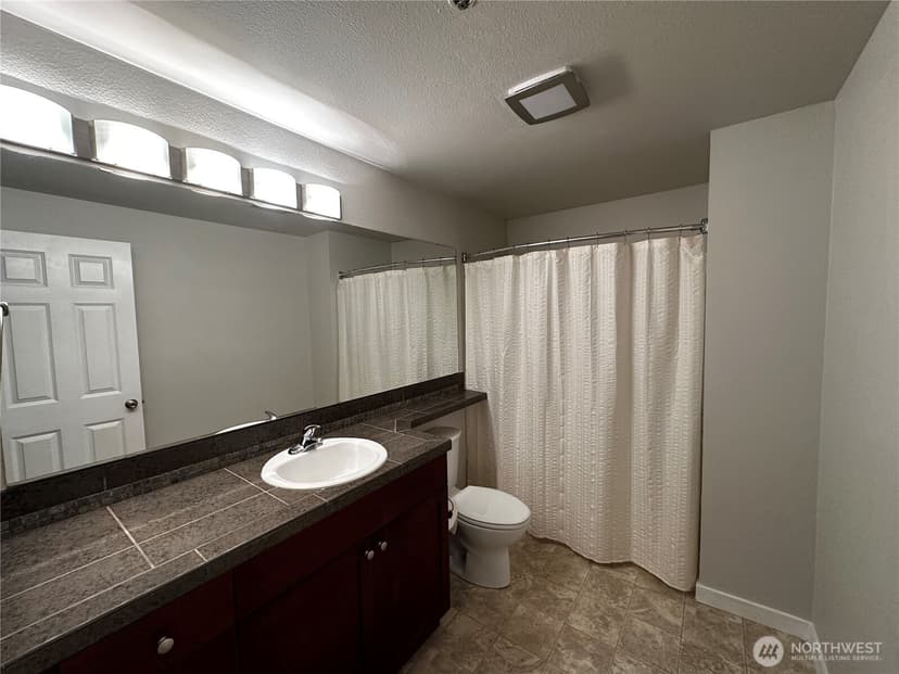 Property photo for 1808 S 284th Lane #E203, Federal Way photo 8