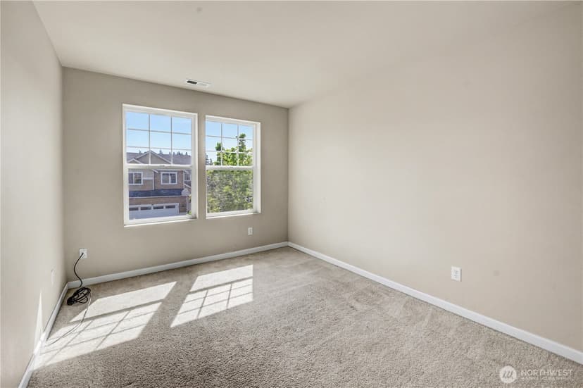 Property photo for 2413 165th Street E, Tacoma photo 16