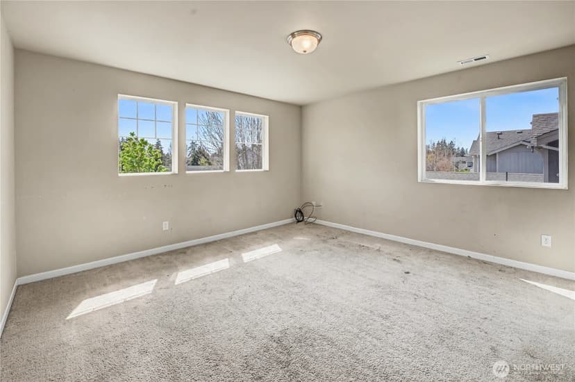 Property photo for 2413 165th Street E, Tacoma photo 9