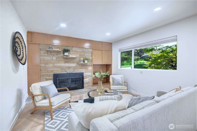 Property photo for 6116 Oakhurst RD S, Seattle photo 3