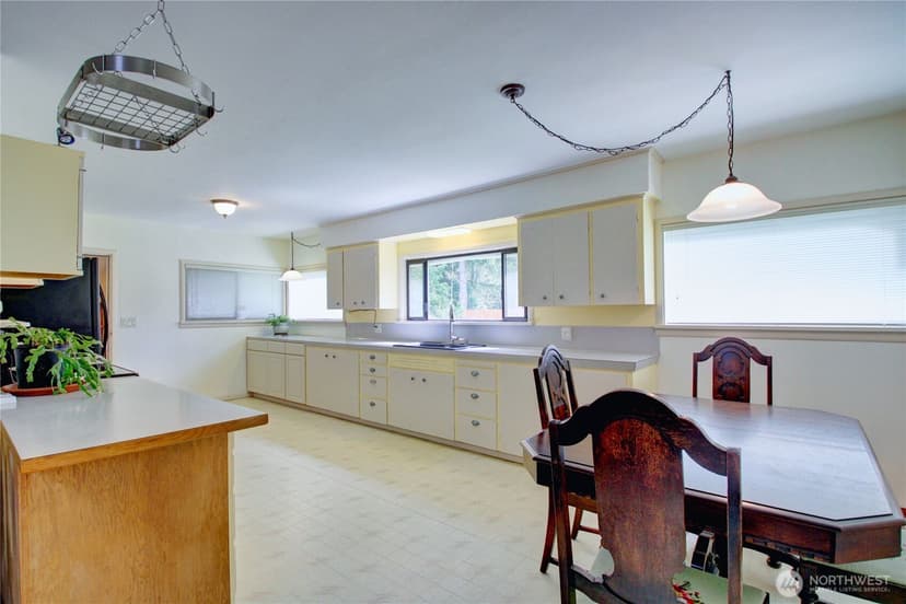 Property photo for 19023 23rd Avenue NE, Arlington photo 13