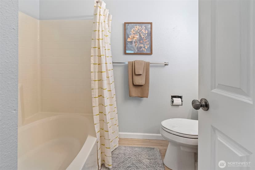 Property photo for 902 NW Leisure Lane, Bremerton photo 17