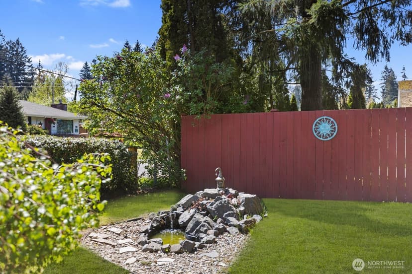 Property photo for 225 74th Street SE, Everett photo 3