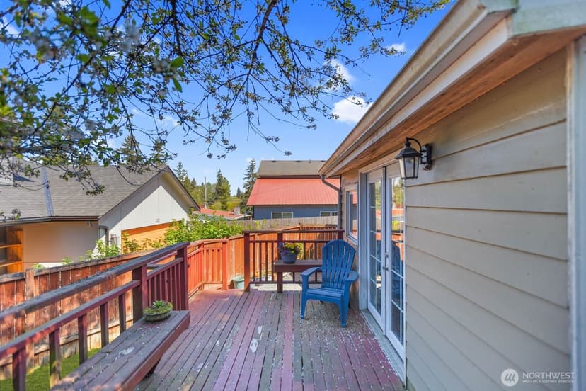 Property photo for 225 74th Street SE, Everett photo 25