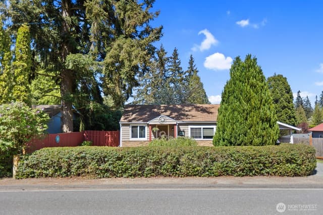 Property photo for 225 74th Street SE, Everett photo 2